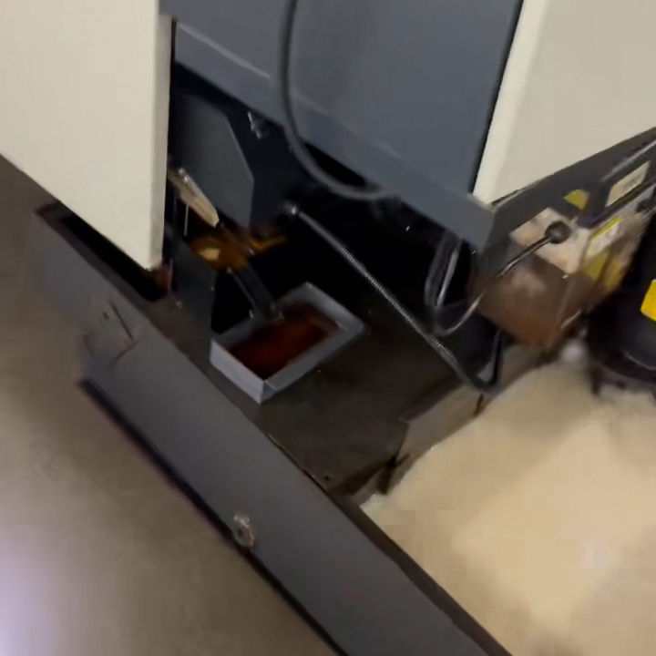 clean coolant after using oil skimmer in CNC workshop